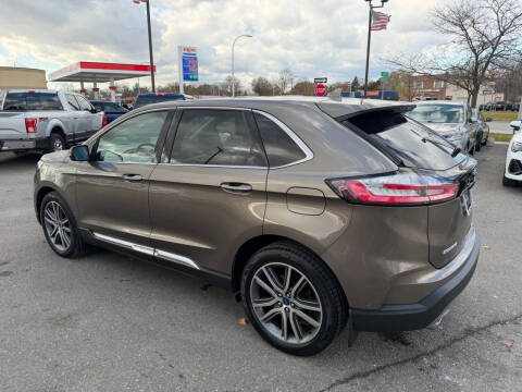 2019 Ford Edge Titanium