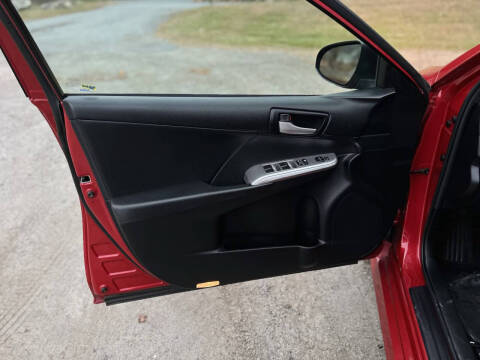 2014 Toyota Camry SE