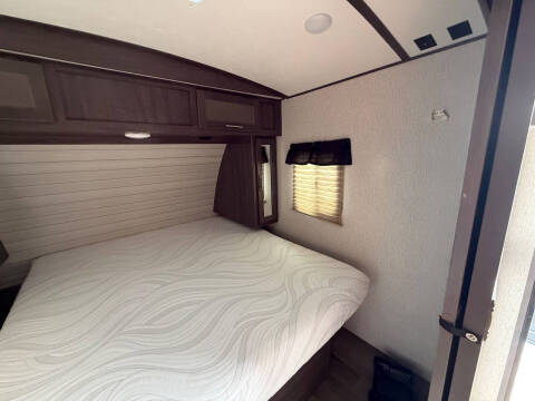 2020 Crossroads RV Sunset Trail