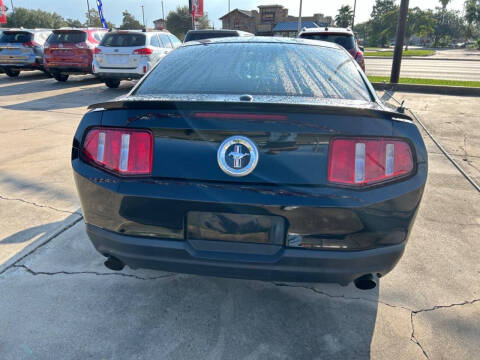 2012 Ford Mustang V6
