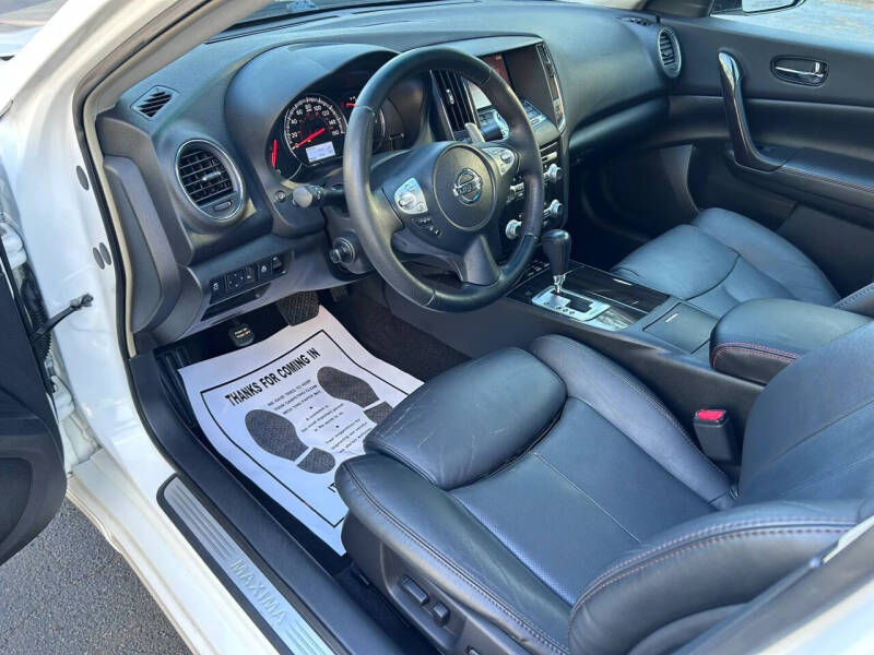 2012 Nissan Maxima