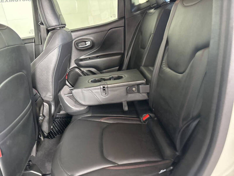 2022 Jeep Renegade Trailhawk