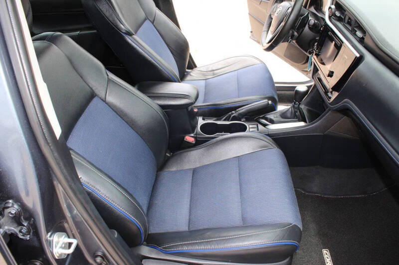2017 Toyota Corolla SE