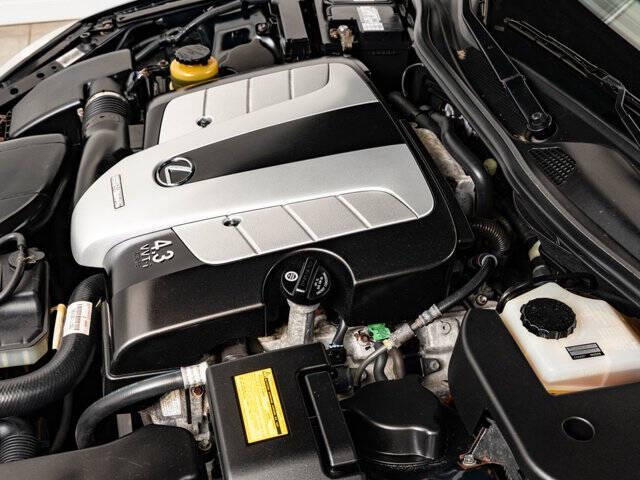2004 Lexus SC 430