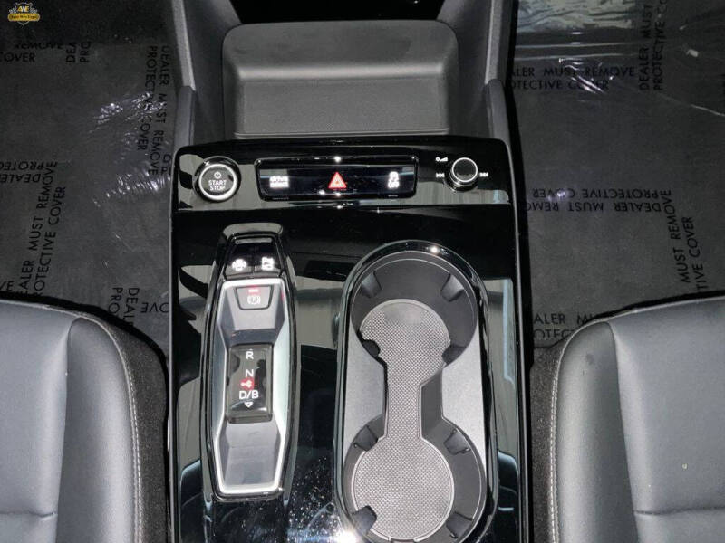 2025 Audi Q6 e-tron Premium