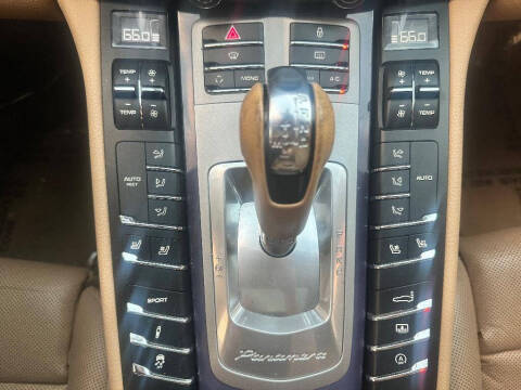 2012 Porsche Panamera 4