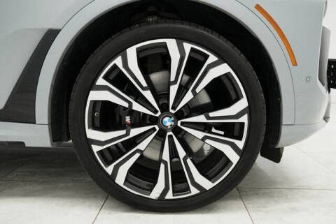 2024 BMW X7 M60i