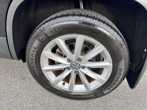 2017 Volkswagen Tiguan 2.0T Wolfsburg Edition 4Motion