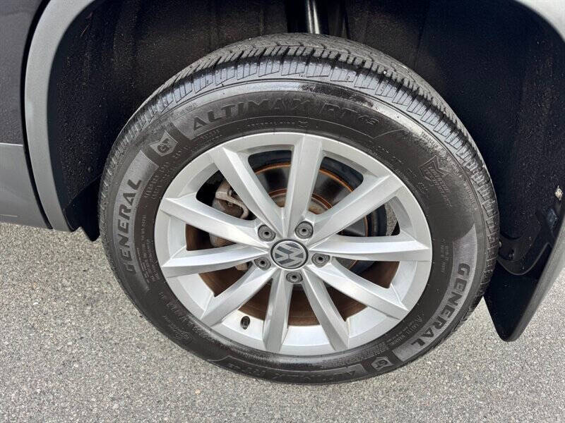 2017 Volkswagen Tiguan 2.0T Wolfsburg Edition 4Motion