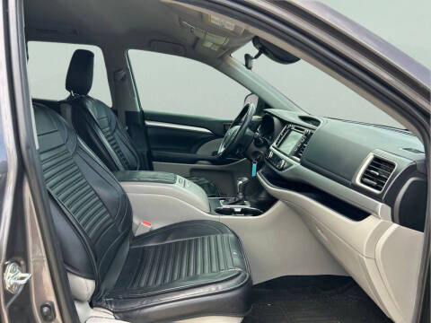 2019 Toyota Highlander LE Plus