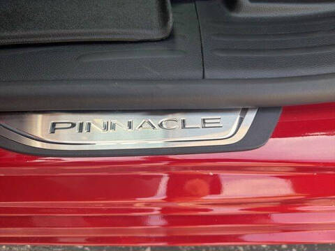 2025 Chrysler Pacifica Pinnacle