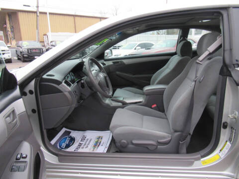 2005 Toyota Camry Solara SE