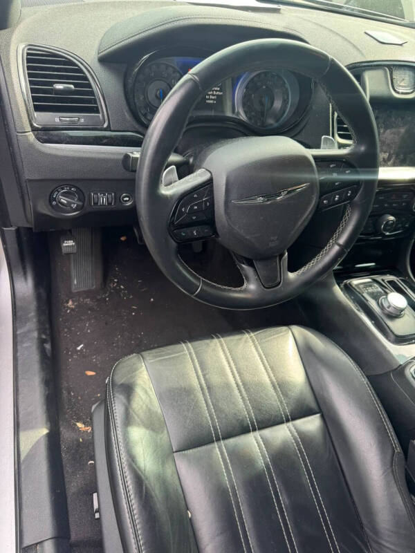 2018 Chrysler 300 S