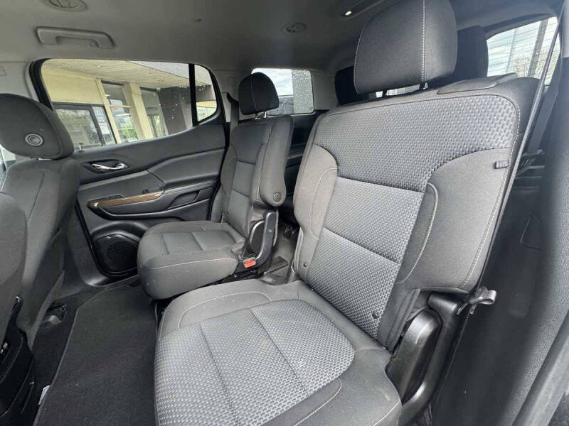 2020 GMC Acadia SLE