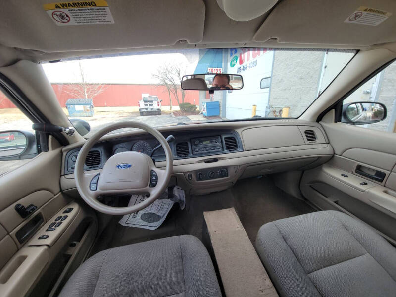 2004 Ford Crown Victoria