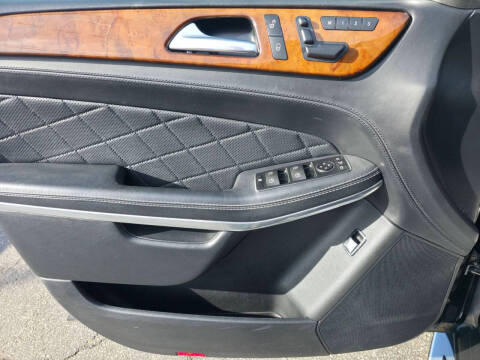 2015 Mercedes-Benz GL-Class GL 550 4MATIC