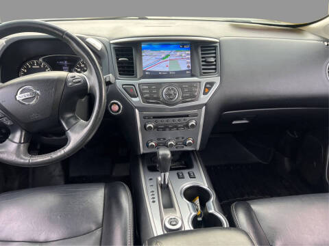 2017 Nissan Pathfinder