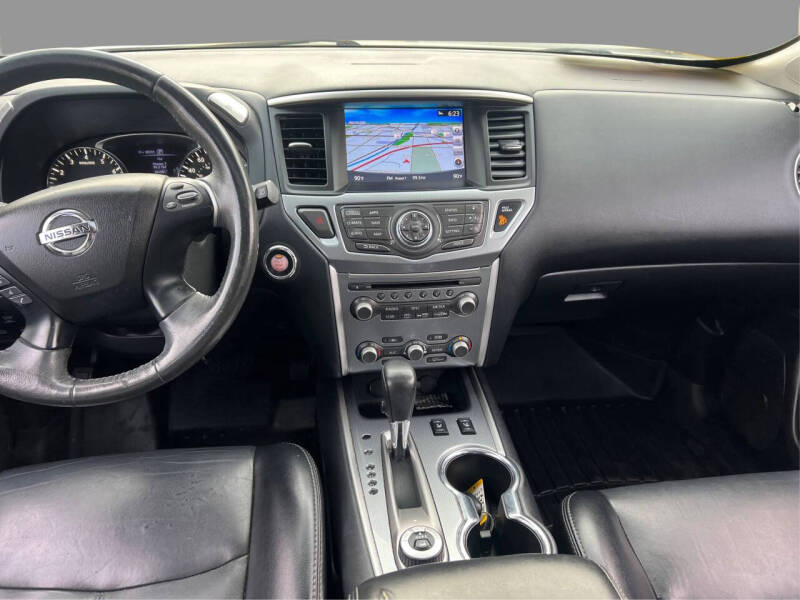 2017 Nissan Pathfinder