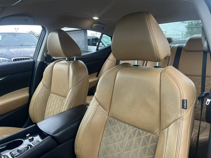 2017 Nissan Maxima 3.5 SR