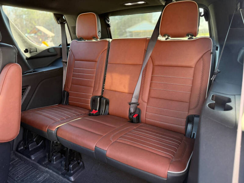 2023 GMC Yukon Denali Ultimate