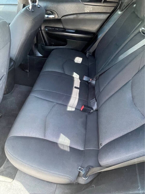 2013 Dodge Avenger SE V6