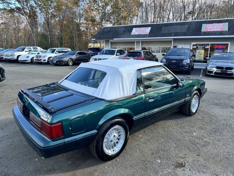 1990 Ford Mustang