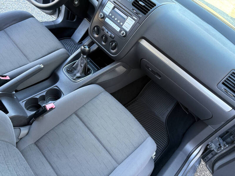 2009 Volkswagen Rabbit S