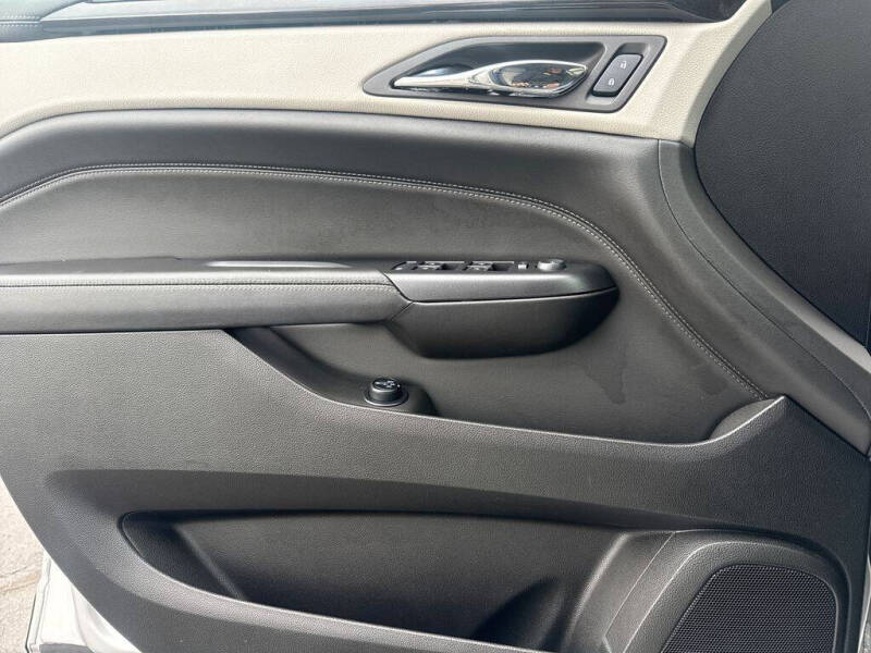 2014 Cadillac SRX Performance Collection