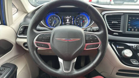 2021 Chrysler Voyager LX