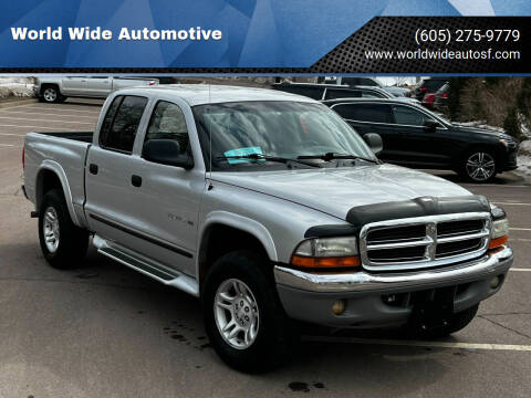 2001 Dodge Dakota for sale at World Wide Automotive in Sioux Falls SD