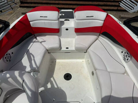 2012 Sea-Doo 210 Wake