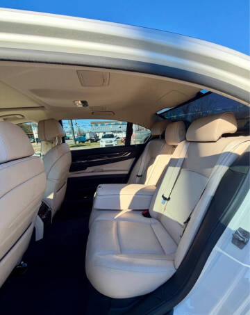 2011 BMW 7 Series 750Li