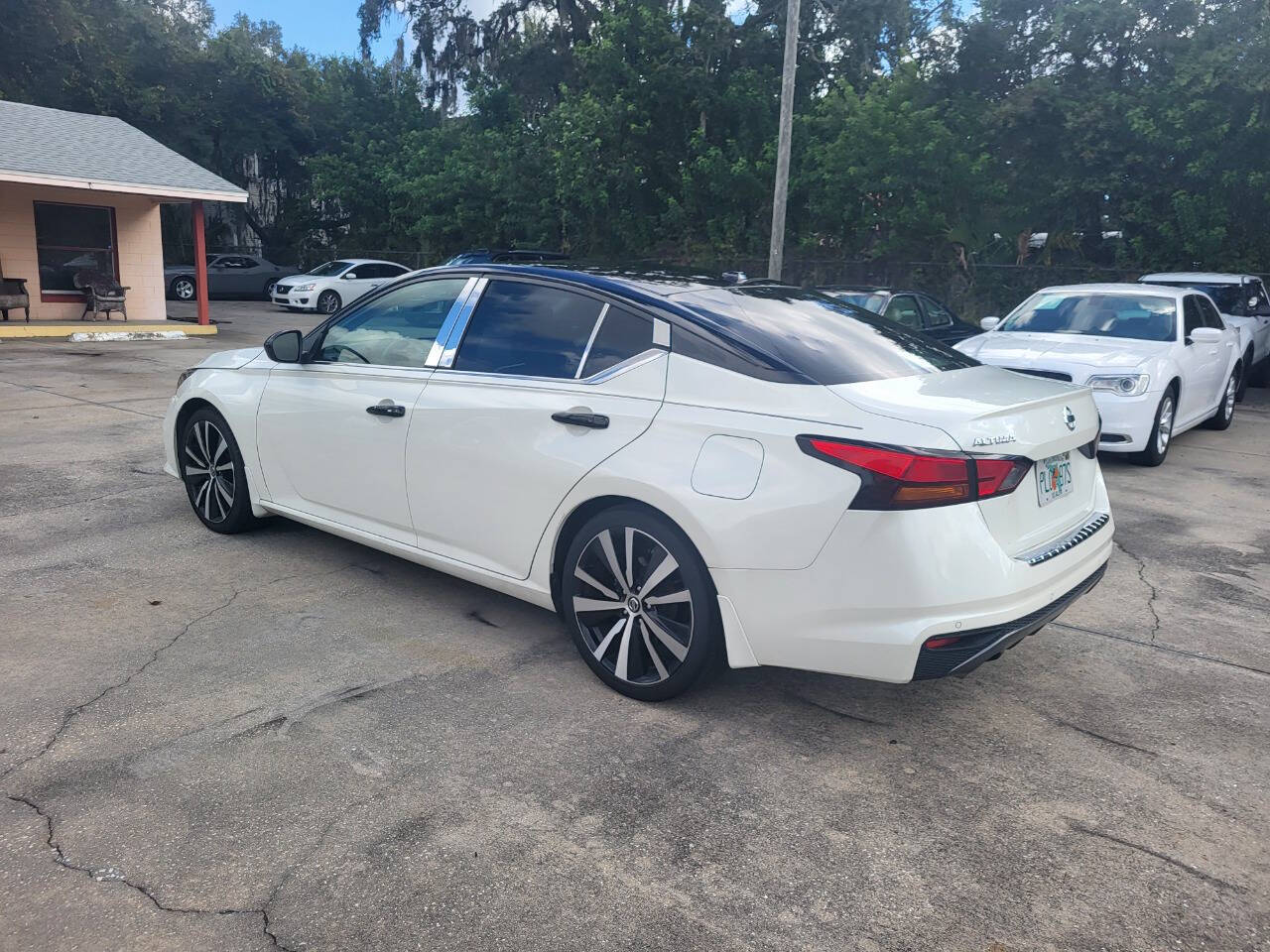 2020 Nissan Altima for sale at FAMILY AUTO BROKERS in Longwood, FL