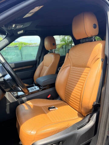 2020 Land Rover Discovery HSE