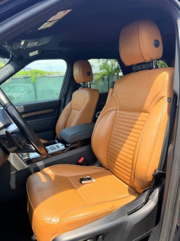 2020 Land Rover Discovery HSE