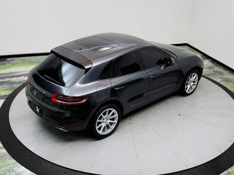 2017 Porsche Macan