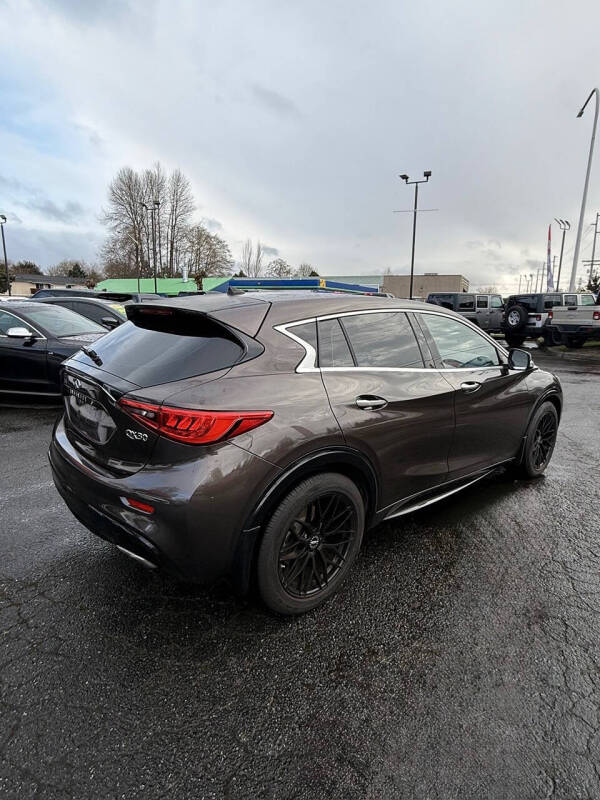 2018 Infiniti QX30