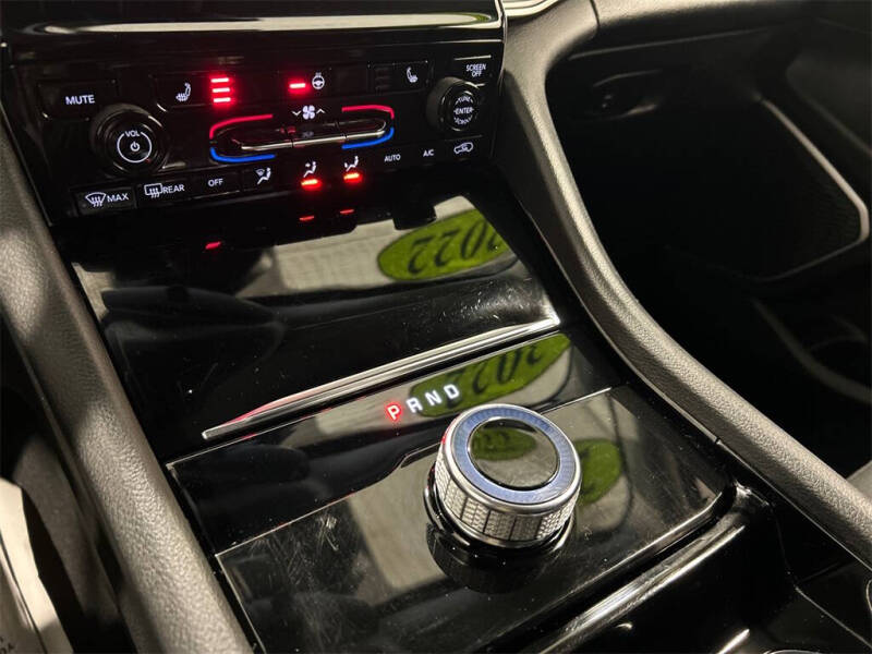 2022 Jeep Grand Cherokee L Laredo