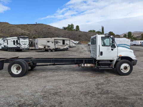 2019 International 4300 24 ft Cab Chassis(CDL)