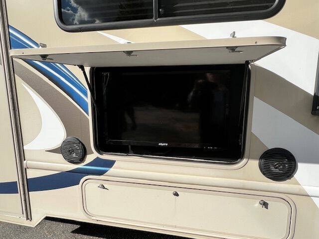 2017 Ford E-Series E-450 SD