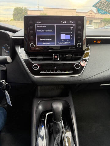 2022 Toyota Corolla LE