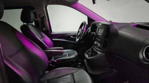 2016 Mercedes-Benz Metris Passenger
