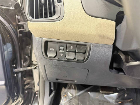 2015 Kia Rio 5-Door LX