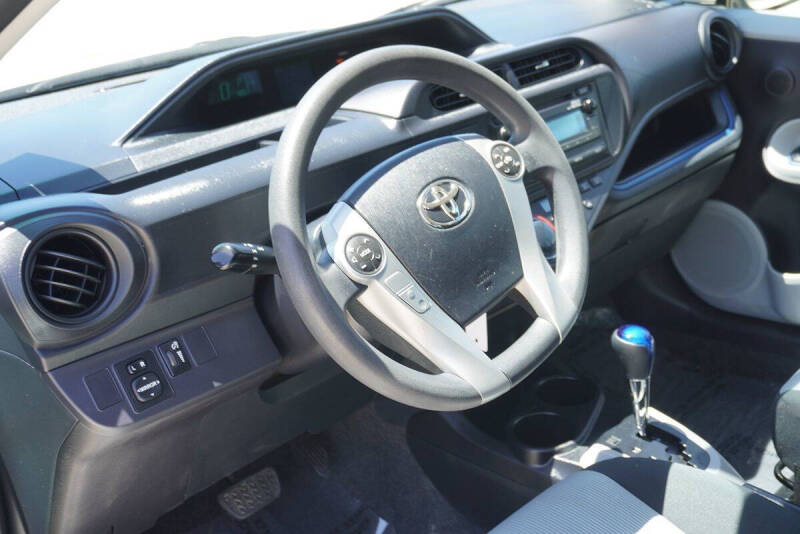 2013 Toyota Prius c Two