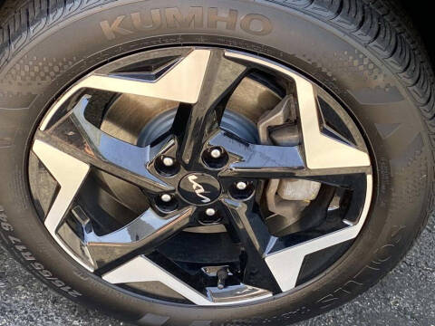2024 Kia Seltos EX