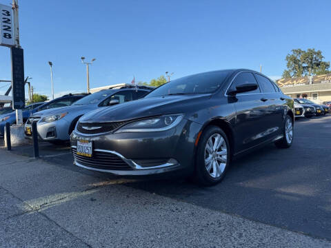 2017 Chrysler 200 Limited