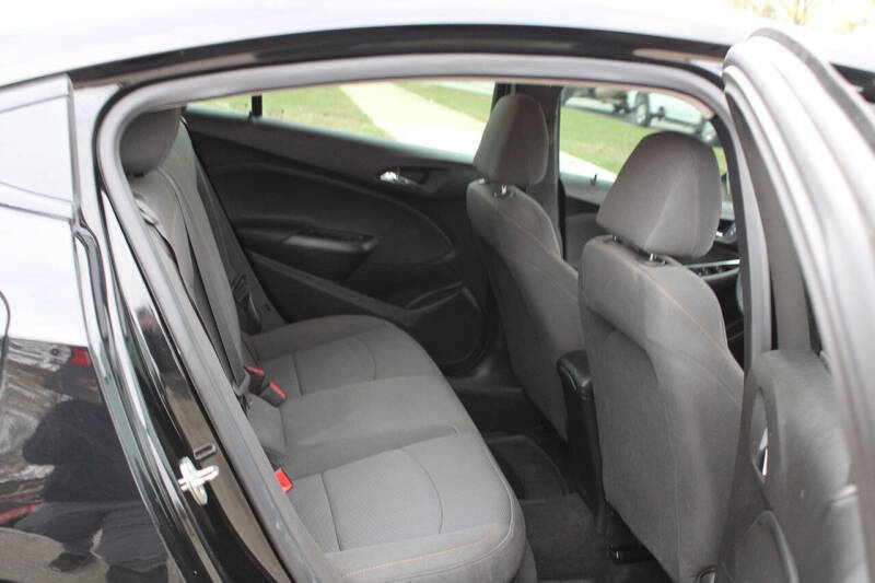 2018 Chevrolet Cruze LS Manual