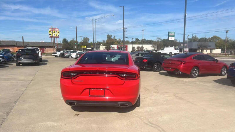 2022 Dodge Charger SXT photo 7