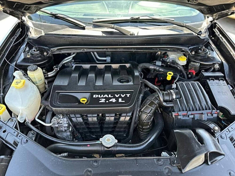 2014 Dodge Avenger SE