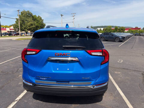 2024 GMC Terrain SLT